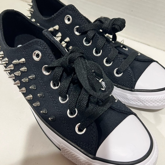 Womens Converse Chuck Taylor All Star Chrome Queen Low-Top Sneakers. Size 8.5 - Picture 5 of 8
